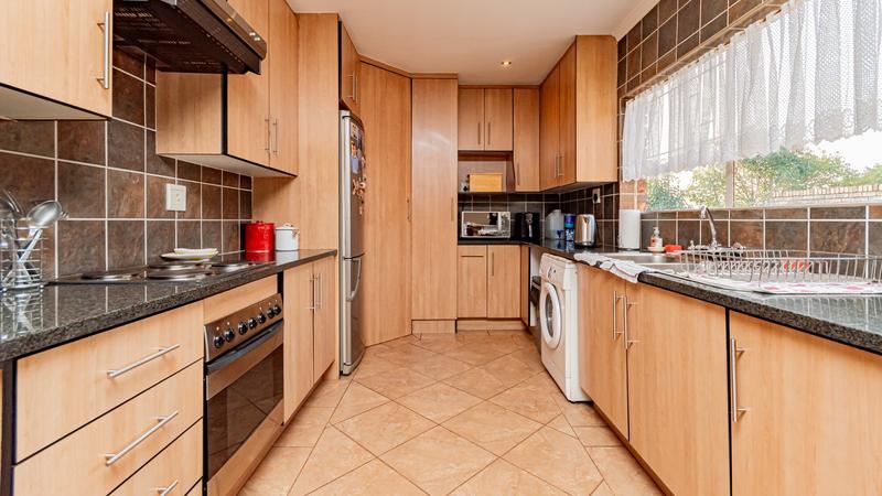 4 Bedroom Property for Sale in Verwoerdpark Gauteng