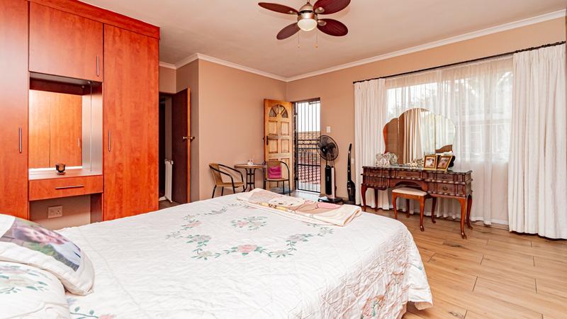 4 Bedroom Property for Sale in Verwoerdpark Gauteng