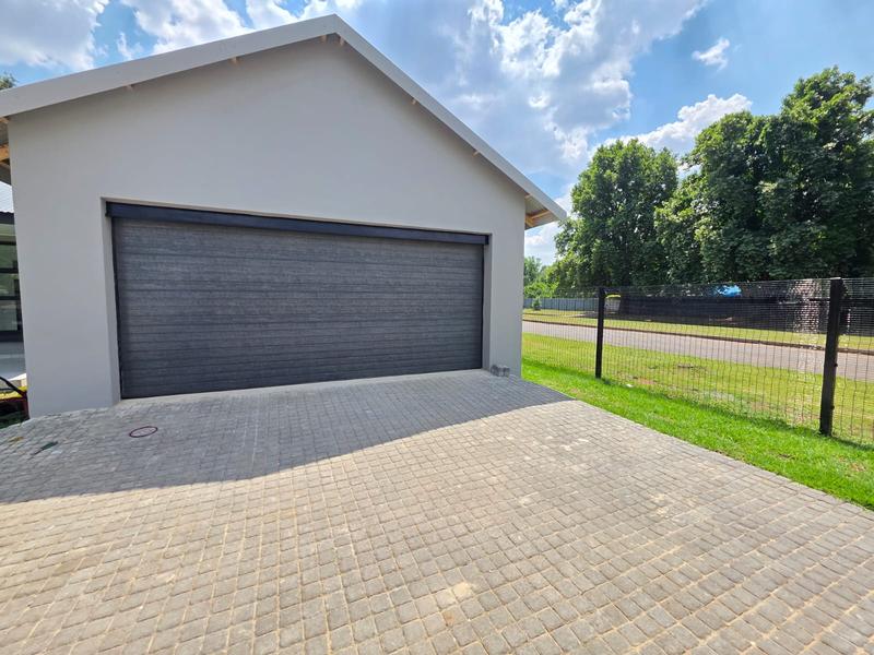 4 Bedroom Property for Sale in Meyerton Central Gauteng