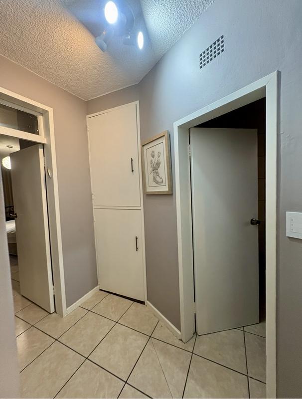 To Let 1 Bedroom Property for Rent in Glenhazel Gauteng