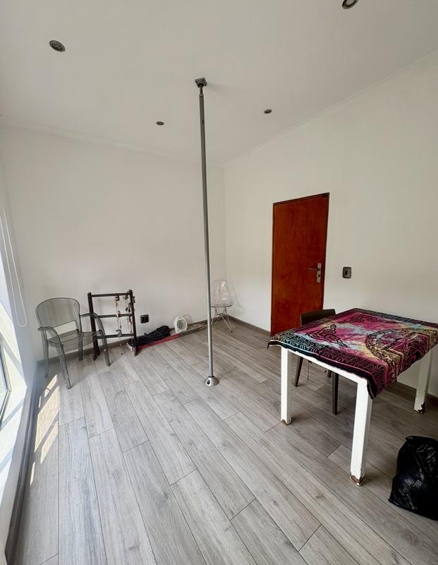 To Let 4 Bedroom Property for Rent in Orange Grove Gauteng