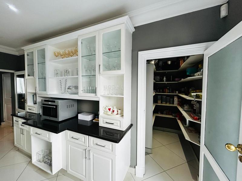 5 Bedroom Property for Sale in Bryanston Gauteng