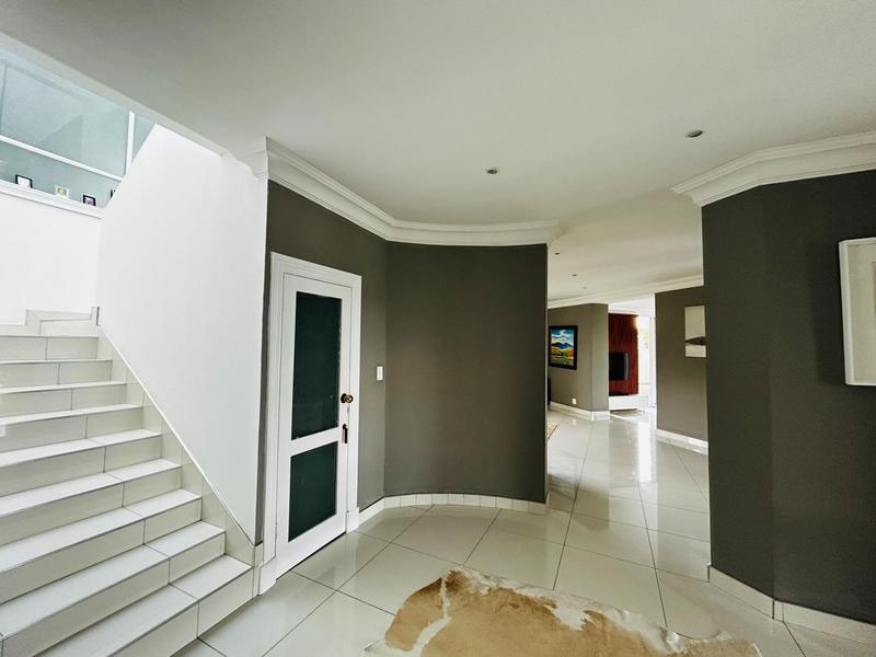 5 Bedroom Property for Sale in Bryanston Gauteng