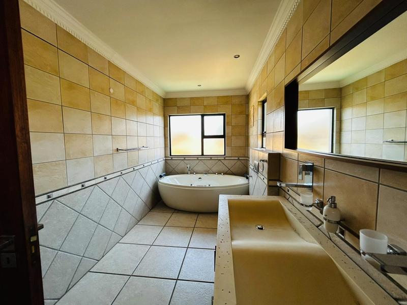 3 Bedroom Property for Sale in Silverwoods Country Estate Gauteng