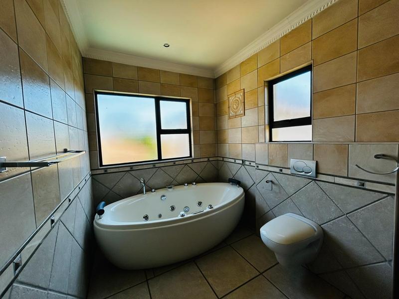 3 Bedroom Property for Sale in Silverwoods Country Estate Gauteng
