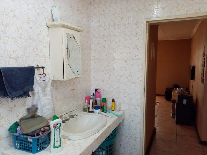 To Let 2 Bedroom Property for Rent in Primrose Gauteng
