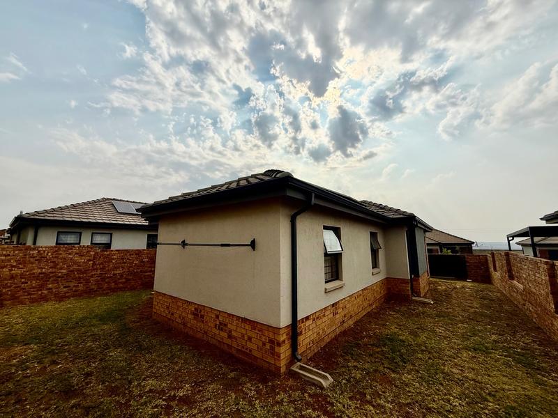 To Let 3 Bedroom Property for Rent in Lion Pride Gauteng