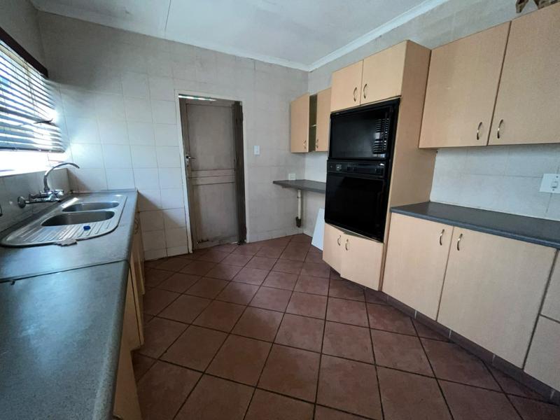 To Let 3 Bedroom Property for Rent in Meyerspark Gauteng