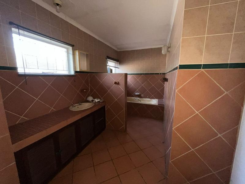 To Let 3 Bedroom Property for Rent in Meyerspark Gauteng