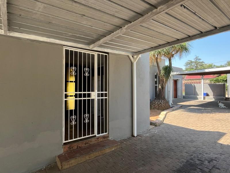To Let 3 Bedroom Property for Rent in Meyerspark Gauteng