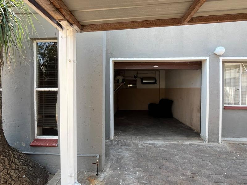 To Let 3 Bedroom Property for Rent in Meyerspark Gauteng
