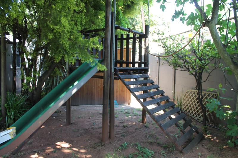 To Let 4 Bedroom Property for Rent in Parkwood Gauteng