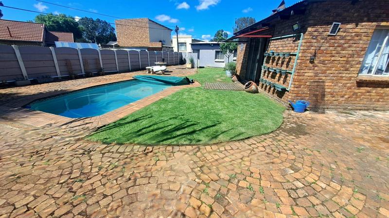 4 Bedroom Property for Sale in Van Dyk Park Gauteng