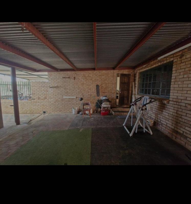 11 Bedroom Property for Sale in Bultfontein A H Gauteng