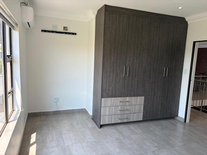 6 Bedroom Property for Sale in Zambezi Country Estate Gauteng