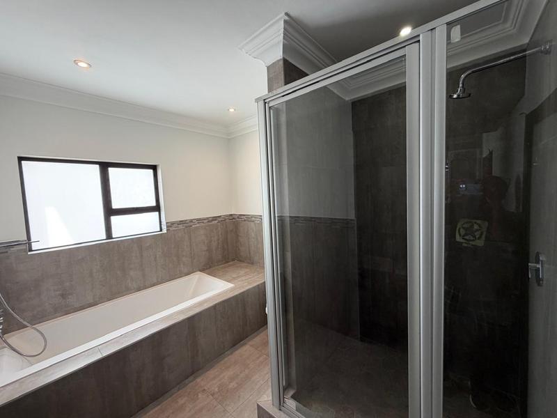 6 Bedroom Property for Sale in Zambezi Country Estate Gauteng