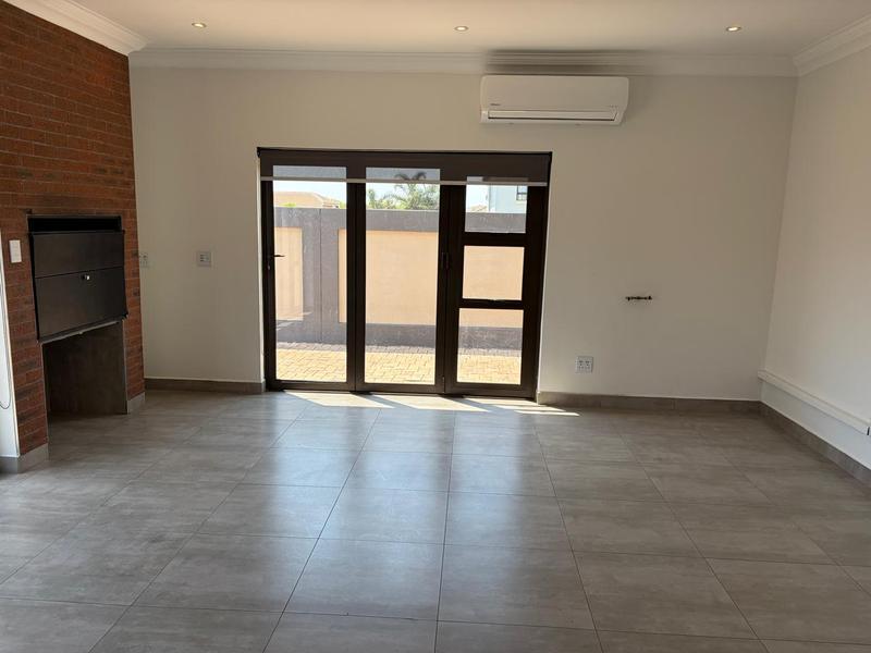 6 Bedroom Property for Sale in Zambezi Country Estate Gauteng