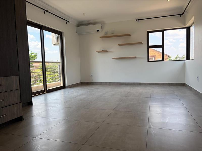 6 Bedroom Property for Sale in Zambezi Country Estate Gauteng