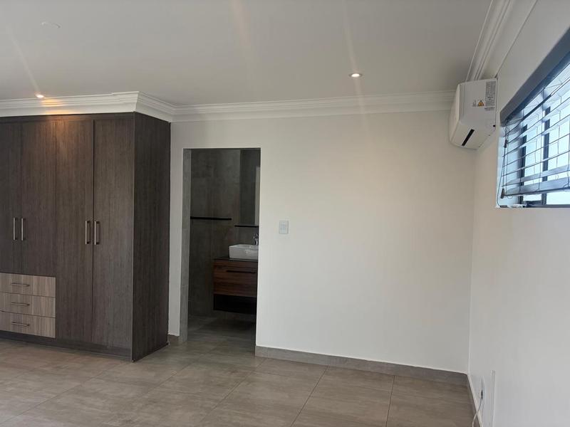 6 Bedroom Property for Sale in Zambezi Country Estate Gauteng