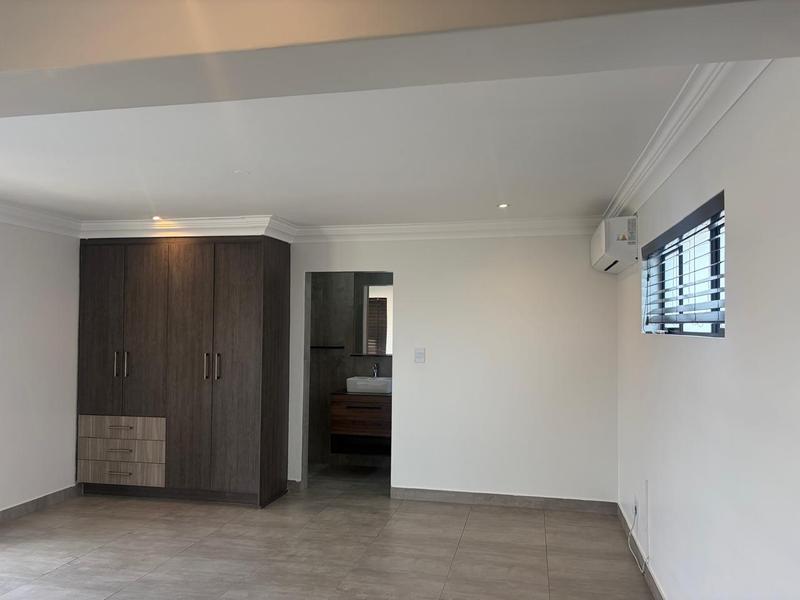 6 Bedroom Property for Sale in Zambezi Country Estate Gauteng