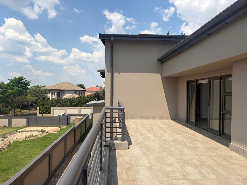 6 Bedroom Property for Sale in Zambezi Country Estate Gauteng