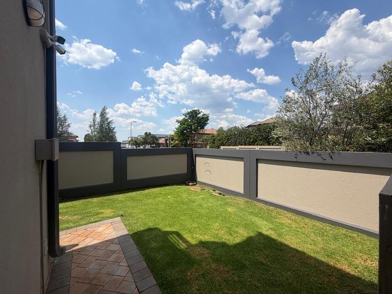6 Bedroom Property for Sale in Zambezi Country Estate Gauteng