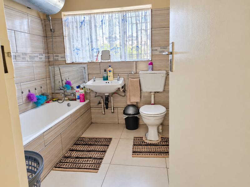 2 Bedroom Property for Sale in Brakpan Central Gauteng