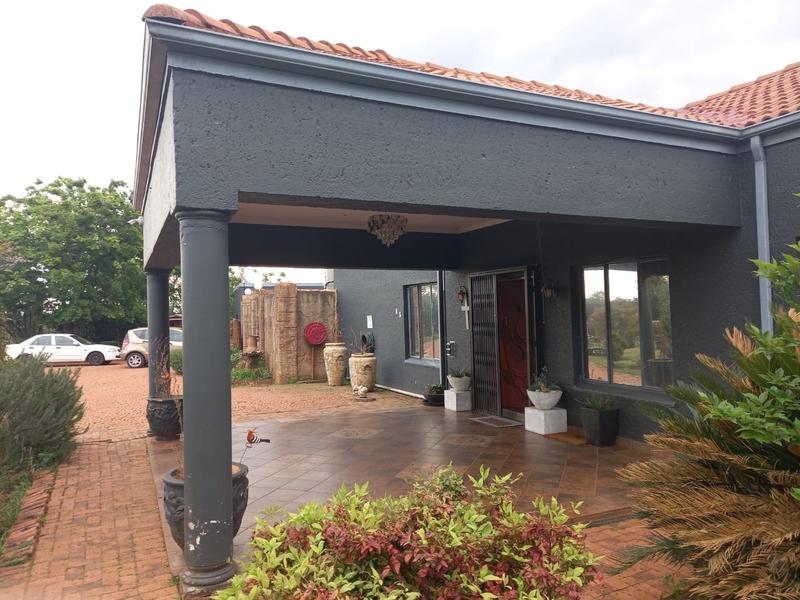 3 Bedroom Property for Sale in Mullerstuine Gauteng