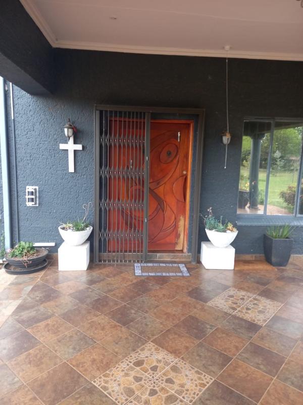 3 Bedroom Property for Sale in Mullerstuine Gauteng