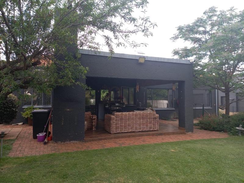 3 Bedroom Property for Sale in Mullerstuine Gauteng