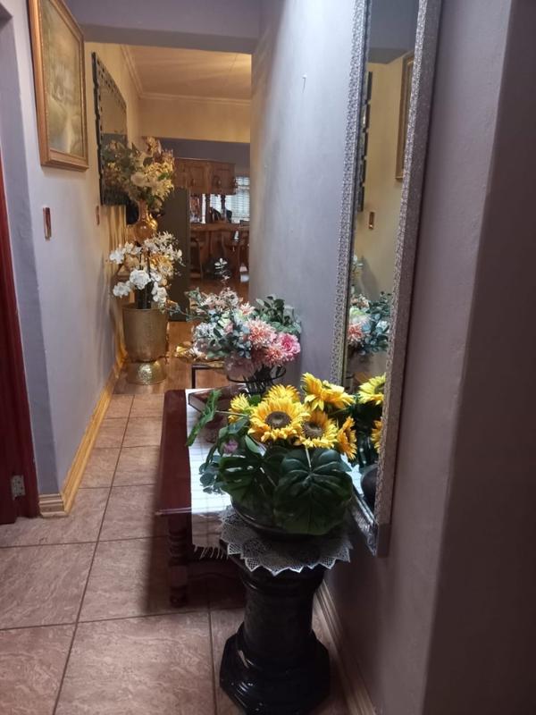 3 Bedroom Property for Sale in Mullerstuine Gauteng