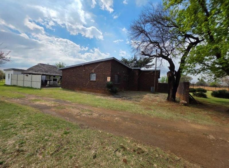 3 Bedroom Property for Sale in Mullerstuine Gauteng