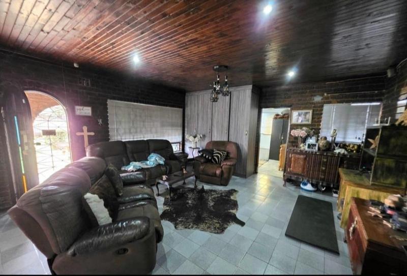3 Bedroom Property for Sale in Mullerstuine Gauteng