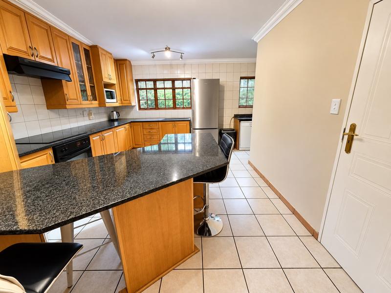To Let 6 Bedroom Property for Rent in Moreleta Park Gauteng