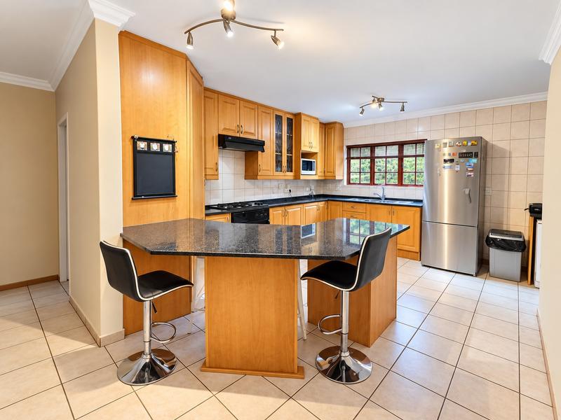 To Let 6 Bedroom Property for Rent in Moreleta Park Gauteng