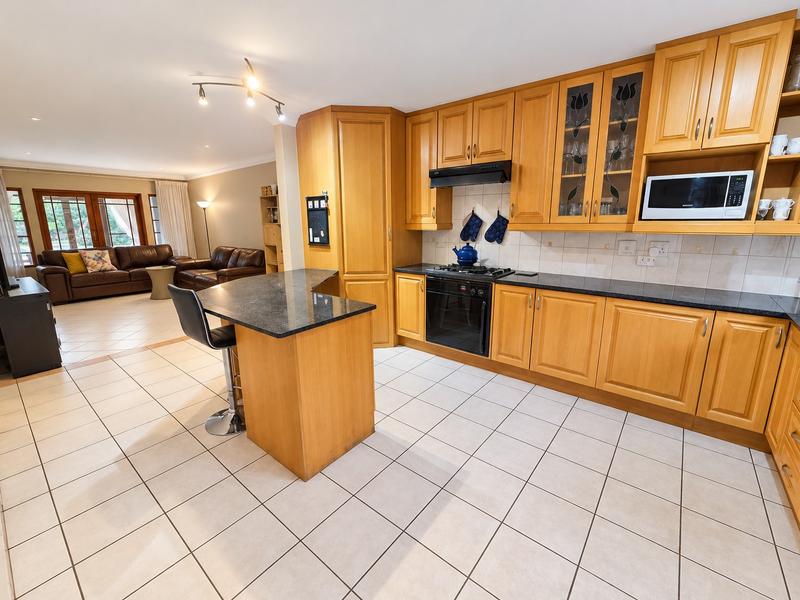 To Let 6 Bedroom Property for Rent in Moreleta Park Gauteng