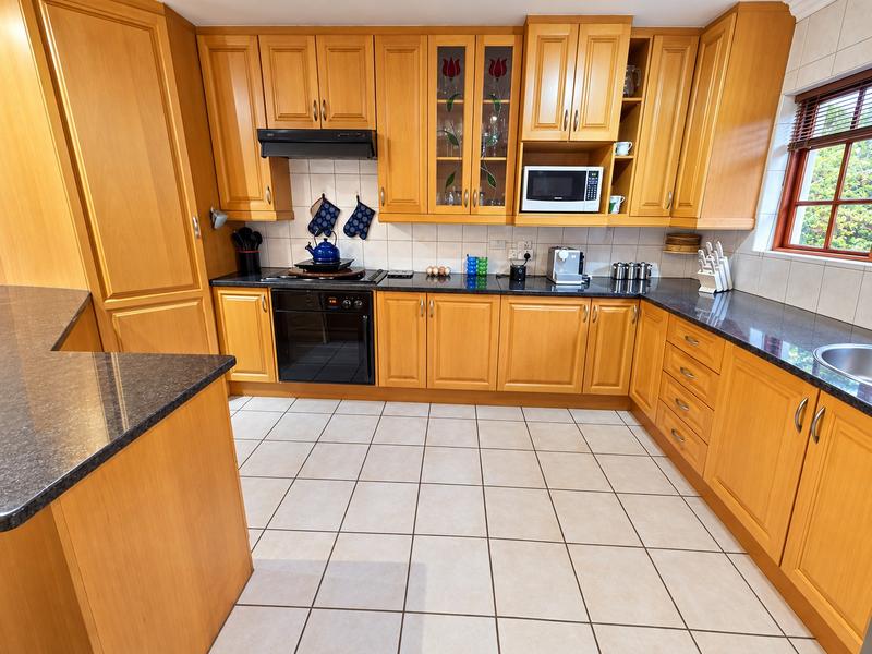 To Let 6 Bedroom Property for Rent in Moreleta Park Gauteng