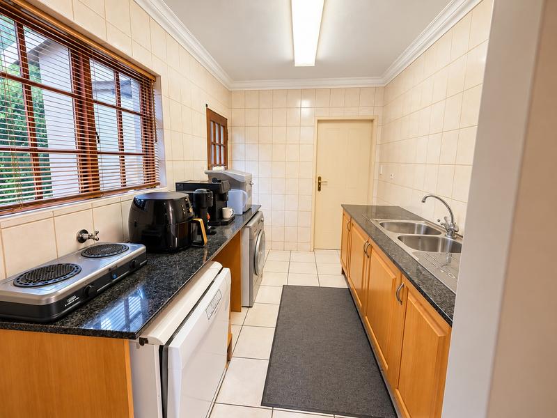 To Let 6 Bedroom Property for Rent in Moreleta Park Gauteng
