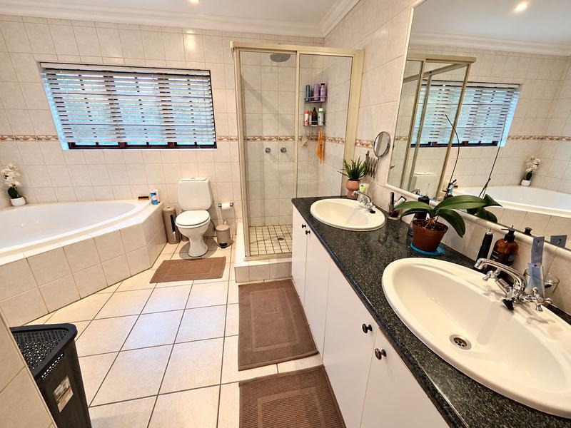 To Let 6 Bedroom Property for Rent in Moreleta Park Gauteng