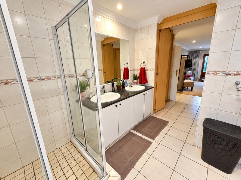 To Let 6 Bedroom Property for Rent in Moreleta Park Gauteng