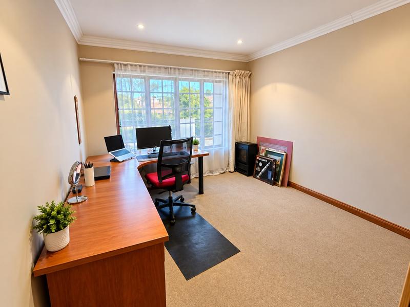 To Let 6 Bedroom Property for Rent in Moreleta Park Gauteng