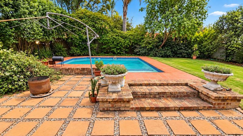 To Let 6 Bedroom Property for Rent in Moreleta Park Gauteng