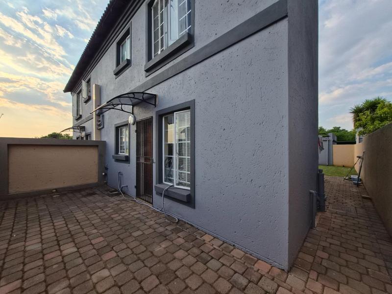 To Let 2 Bedroom Property for Rent in Annlin Gauteng