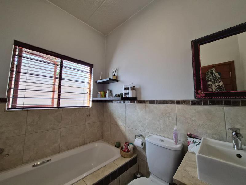 2 Bedroom Property for Sale in Pretorius Park Gauteng