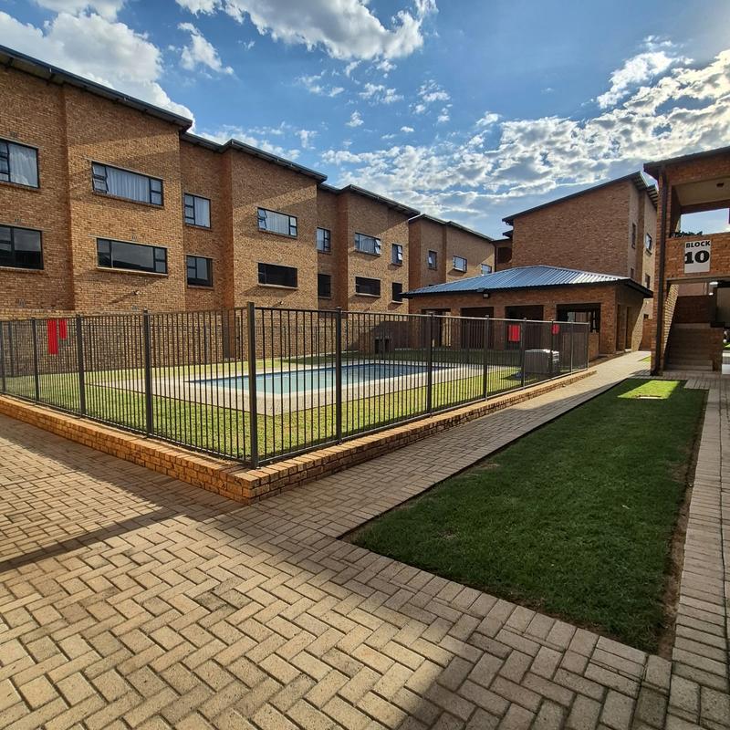 To Let 2 Bedroom Property for Rent in Ravenswood Gauteng