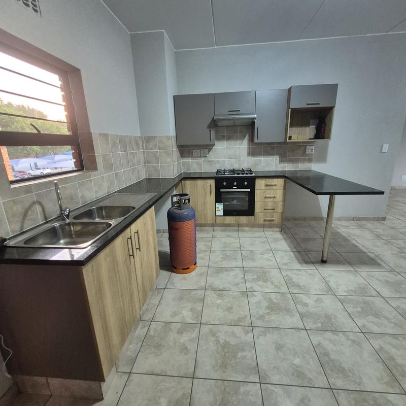 To Let 2 Bedroom Property for Rent in Ravenswood Gauteng