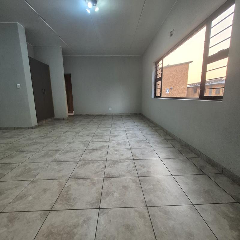 To Let 2 Bedroom Property for Rent in Ravenswood Gauteng