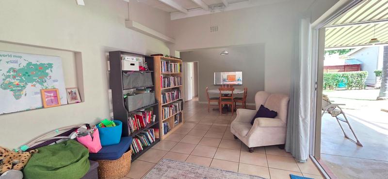 To Let 4 Bedroom Property for Rent in Blairgowrie Gauteng