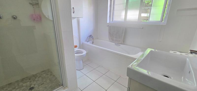To Let 4 Bedroom Property for Rent in Blairgowrie Gauteng