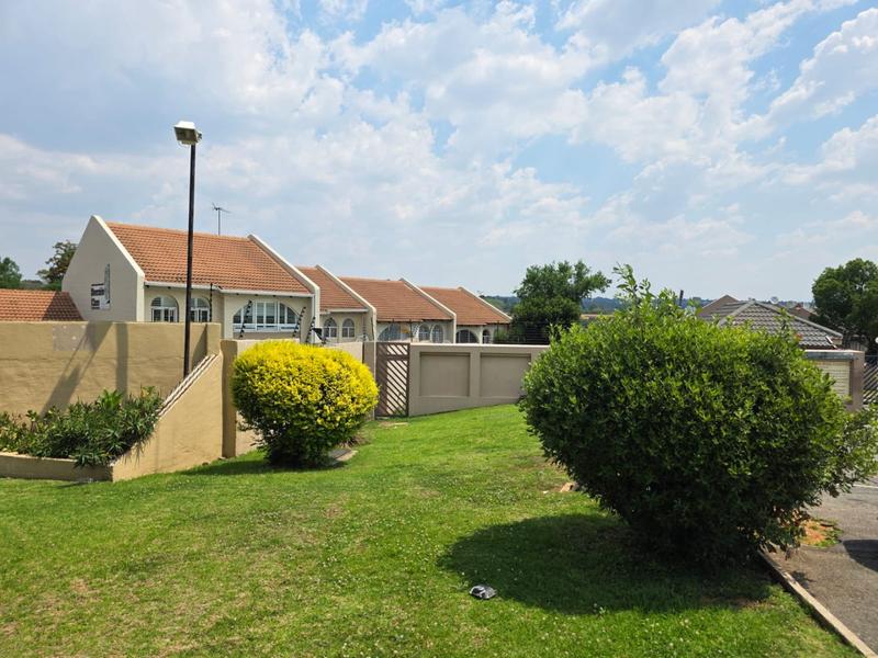 To Let 1 Bedroom Property for Rent in Rembrandt Park Gauteng